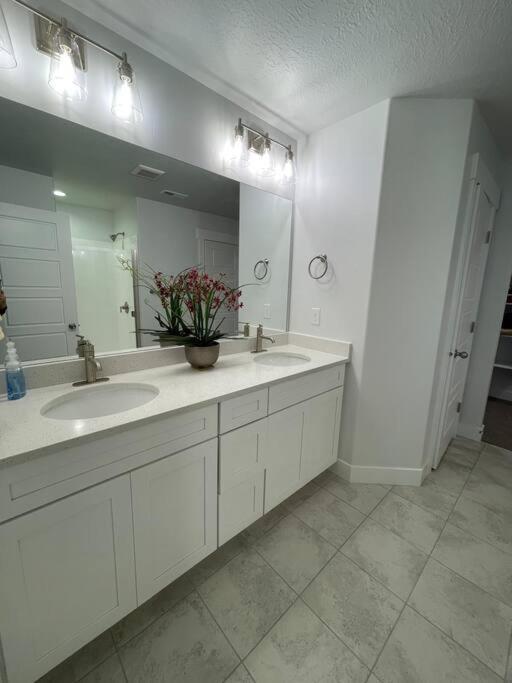 Brand New 3-Beds Stylish Entire House At Lehi Villa Exterior photo