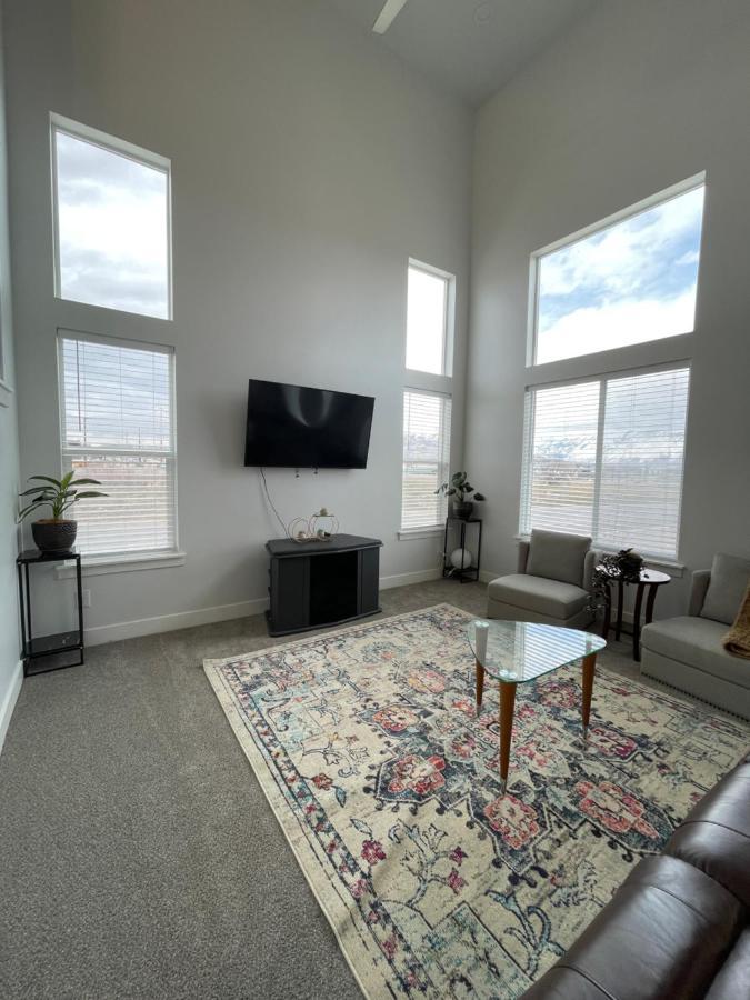 Brand New 3-Beds Stylish Entire House At Lehi Villa Exterior photo